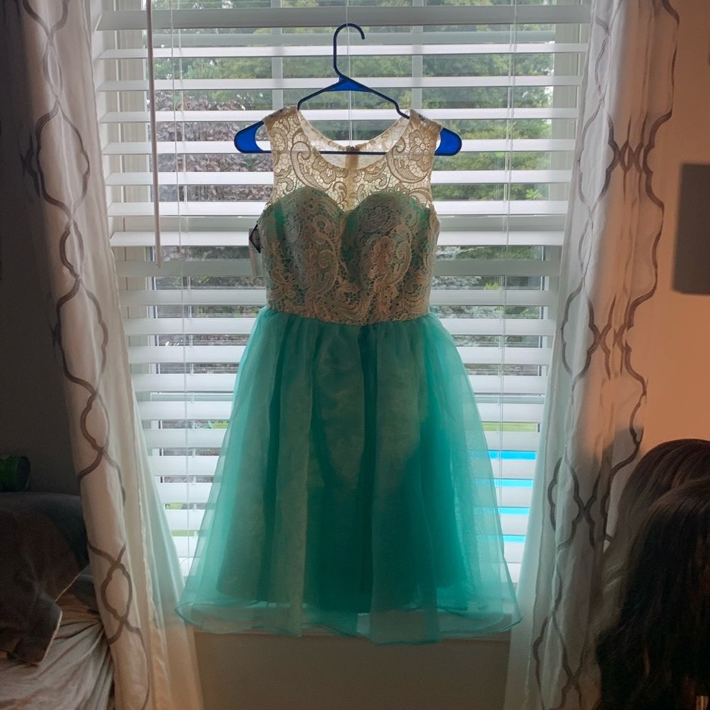 teal prom dress. US size 2
